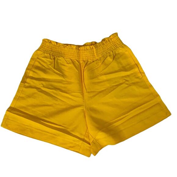 Ann Taylor Pants - Ann Taylor The Flowy Pull‎ On Mid Short in Line